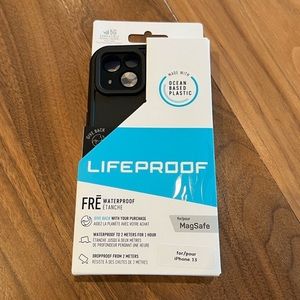 LifeProof MagSafe case IPhone 13 , Black